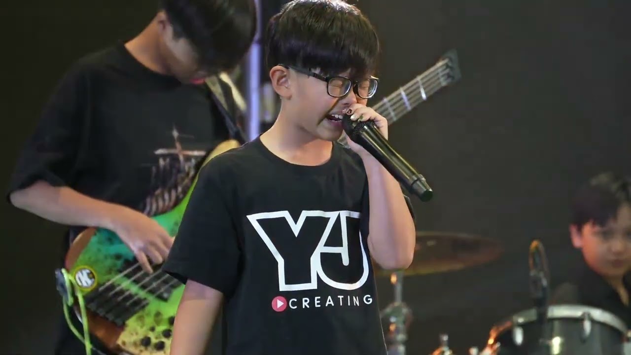 โชว์วันเด็ก เดอะมอลล์  CASANOVA