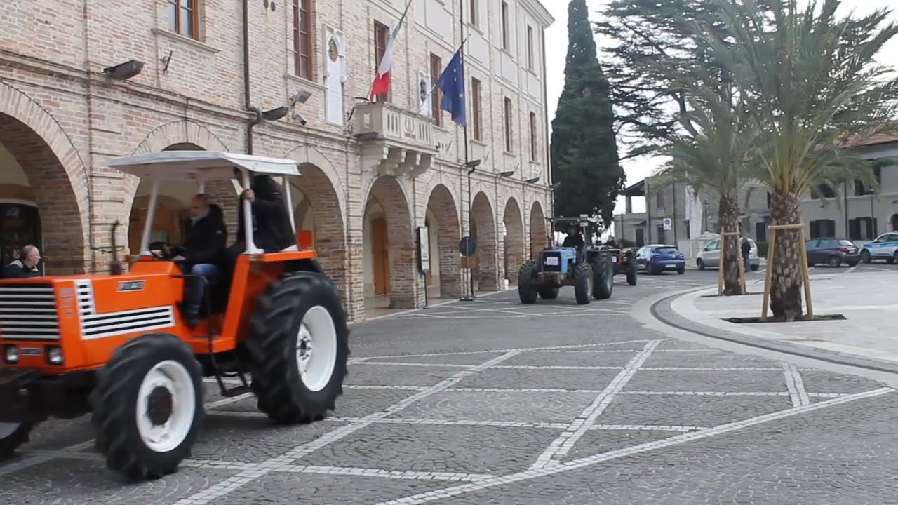 Santa Scolastica sfilata trattori