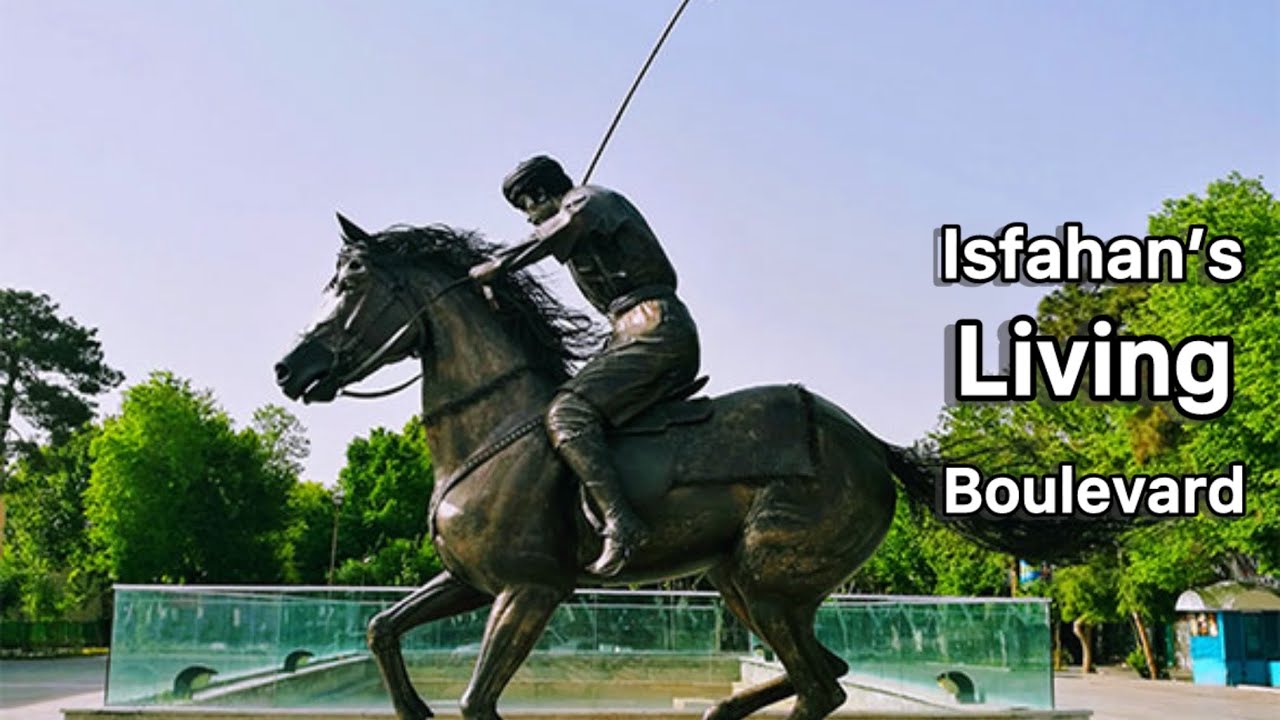 A Silent Walk Through Isfahan’s Most Historic Avenue | Chaharbagh Abbasi