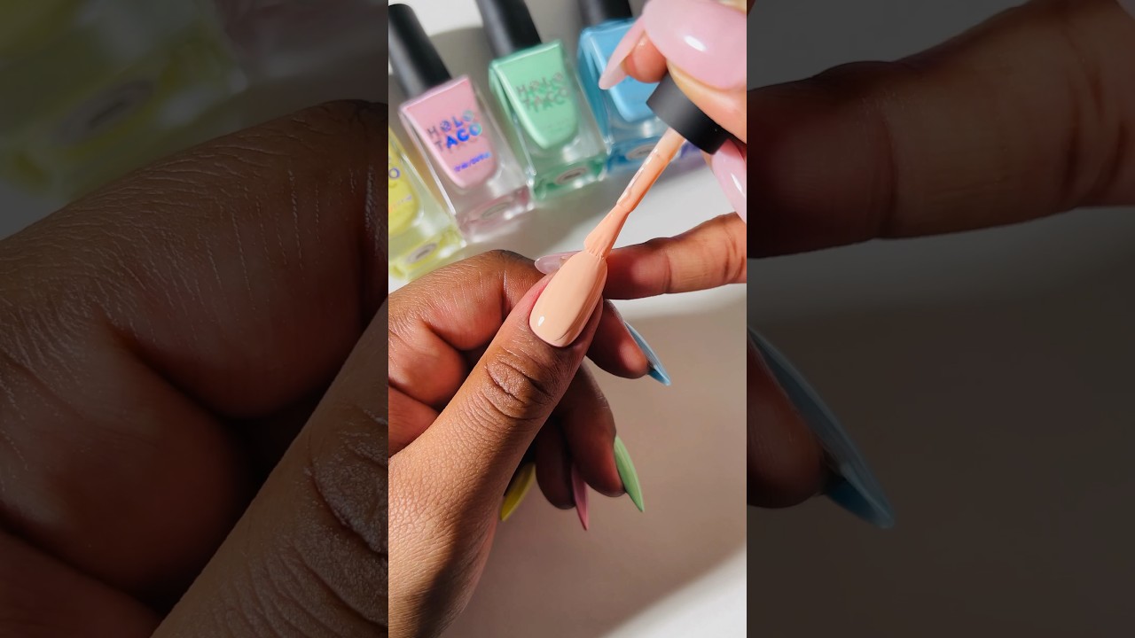 This is your sign to wear pastels🤭 Holo Taco nails by brushedby_b