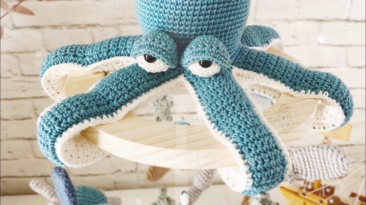Móbile Polvo amigurumi
