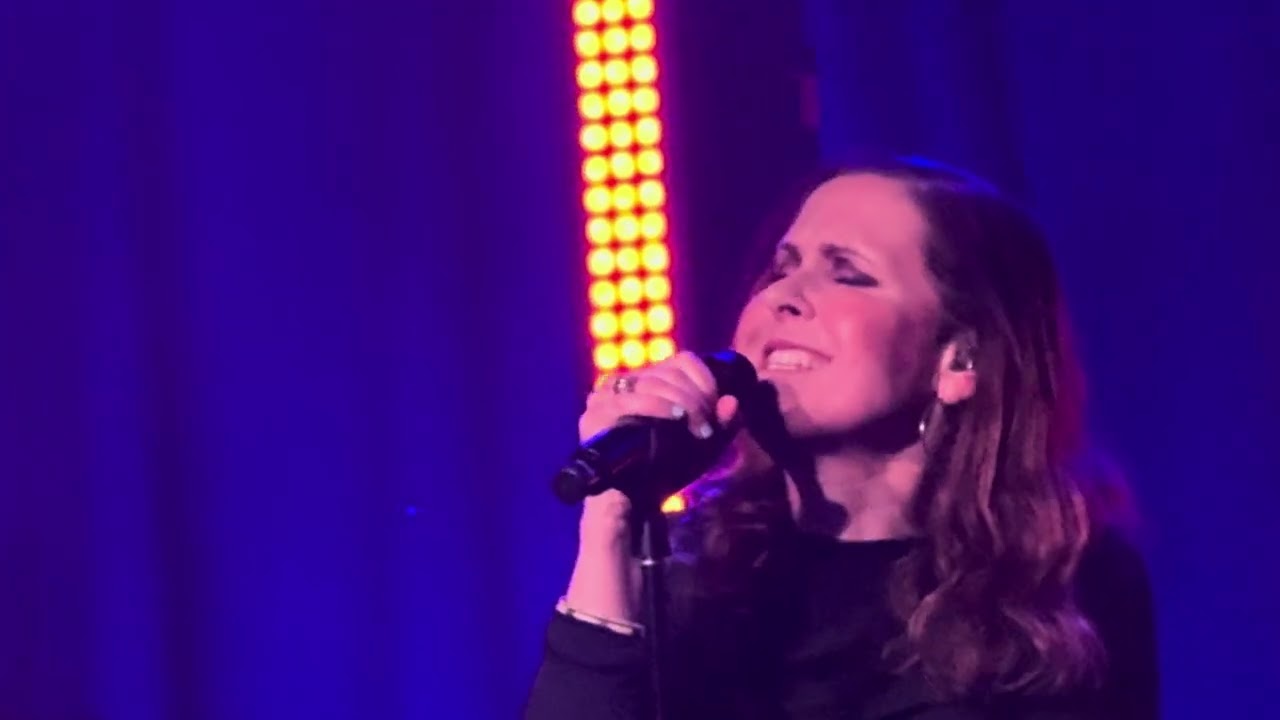 Can't Say It Like I Mean It - Alison Moyet Live at The Showbox Market in Seattle, WA 5/11/2025