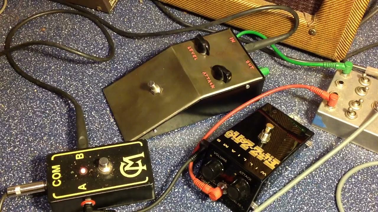 Good Fuzzy Sounds Bad Motorscooter prototype vs Pigdog Fuzz-Zone