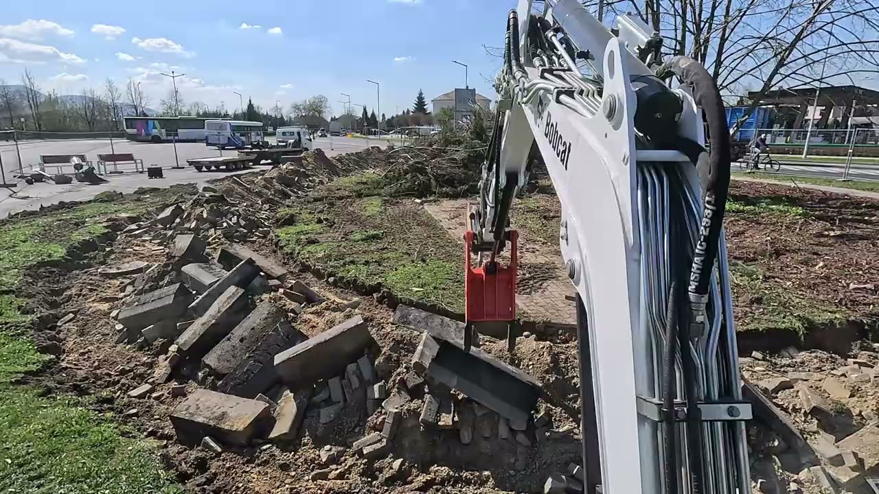ROZBIÓRKA CHODNIKA