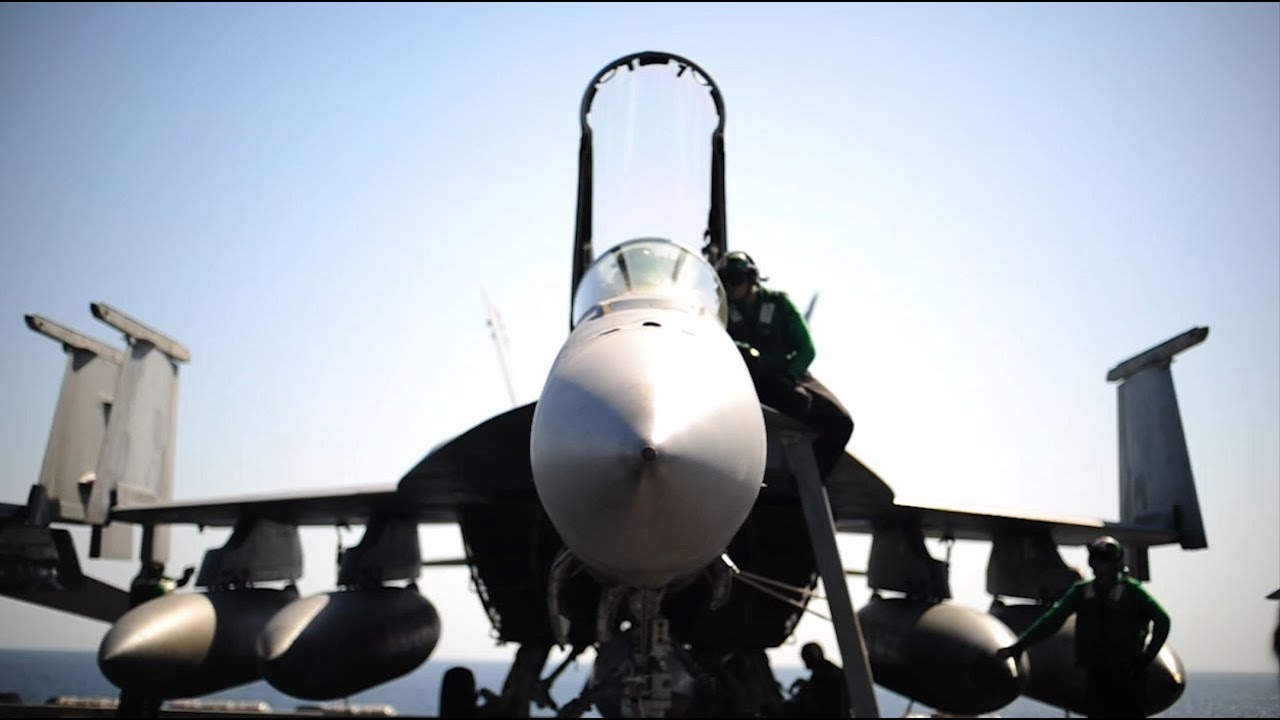 USS Carl Vinson Takes Over Air Strikes Against ISIL