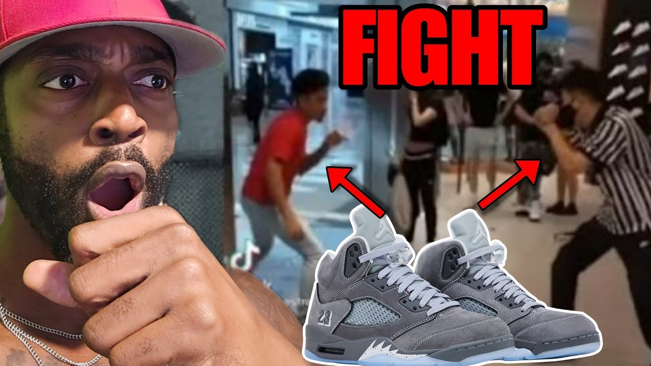 Сотрудник Footlocker подрался с покупателем из-за кроссовок Jordan 5 Wolf Grey.