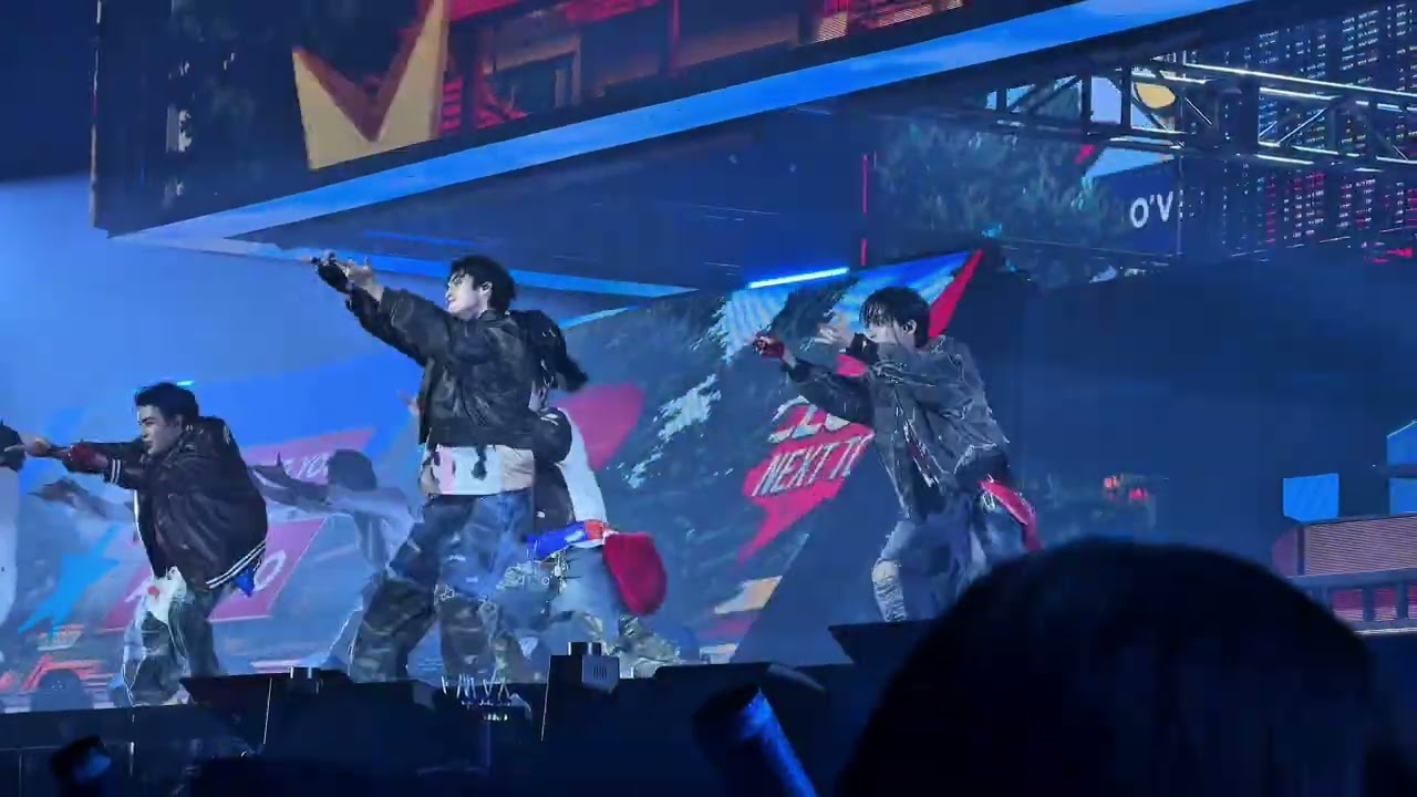 คนคุ้นคอย (Next To You) - CLO‘VER  #RISERCONCERTD1