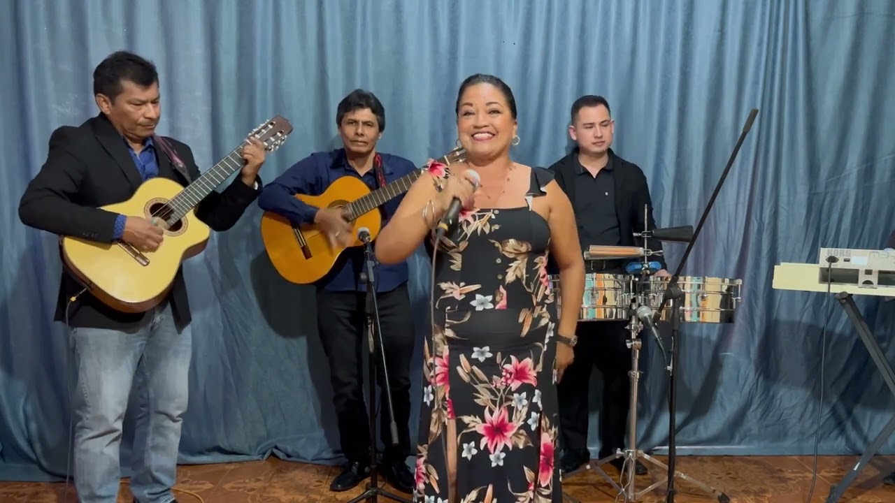 MÚSICA SENTIMENTAL ECUATORIANA CON DANIELA SEGARRA Y MERY GOMEZ
