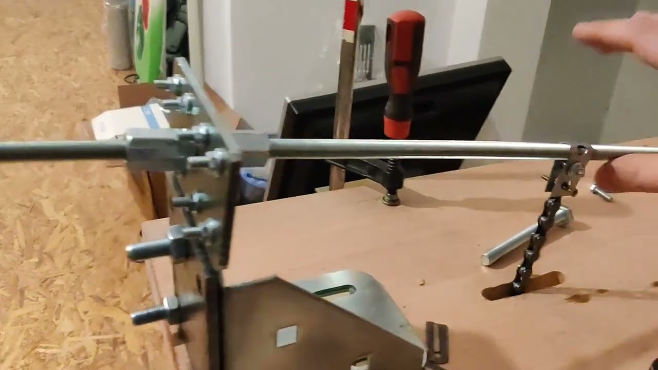 #4 Veljko Milkovic 's Two-Stage Oscillator with added freewheel (up direction only)
