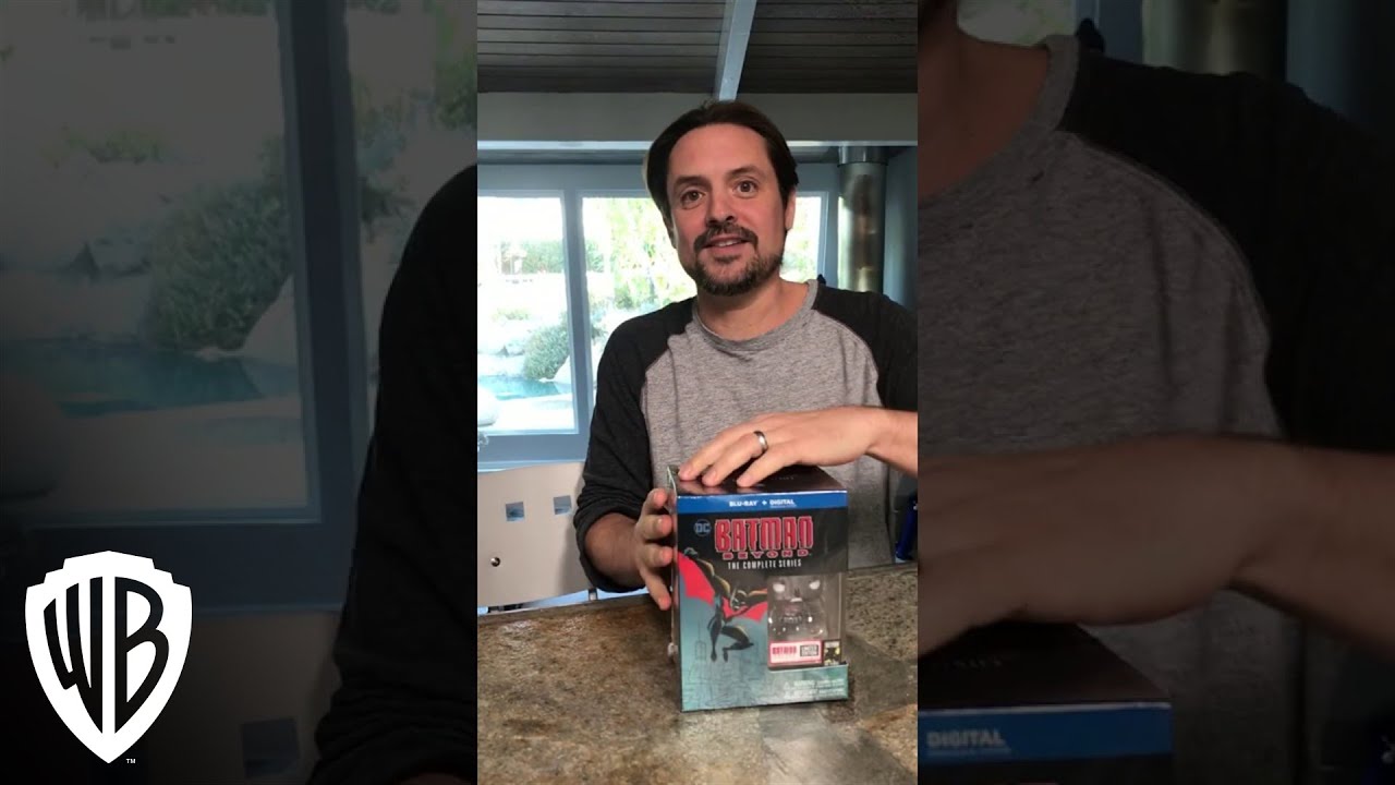 Batman Beyond | Will Friedle unboxesThe complete Blu-ray box set | Warner Bros. Entertainment