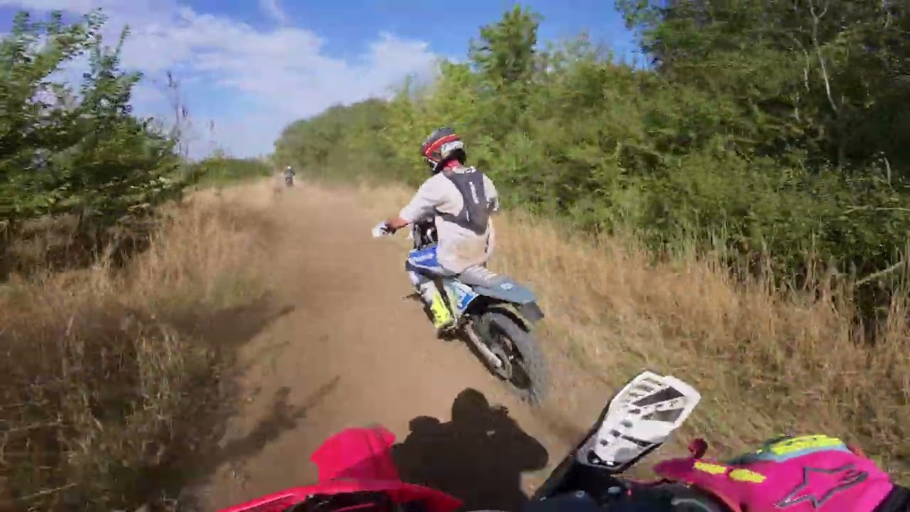 TBEC Abbotsley Enduro Racing | Learning from a VET rider