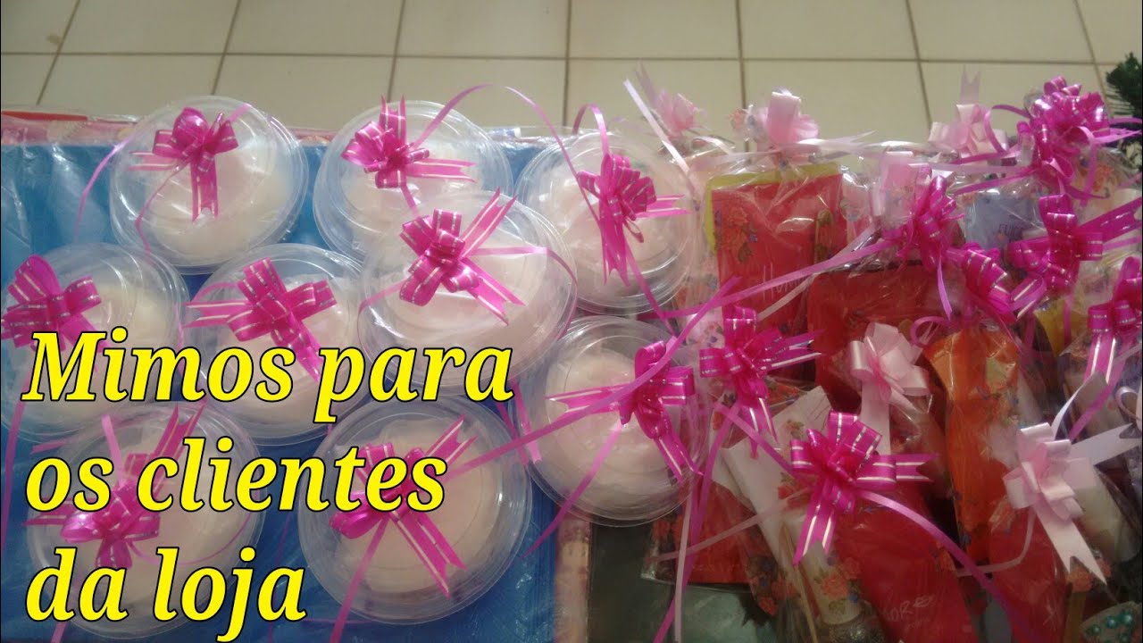 Brindes e calendário da loja para os clientes, final de ano.