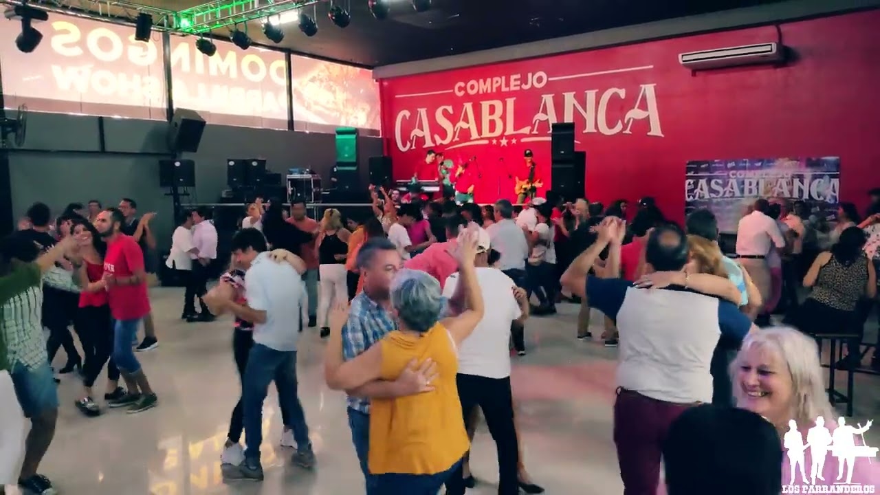 Los Parranderos De Garupa - Porque Solo Los Tontos Se Enamoran