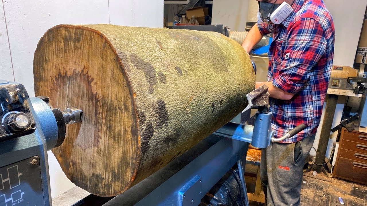Woodturning - I Maxed Out My Lathe !