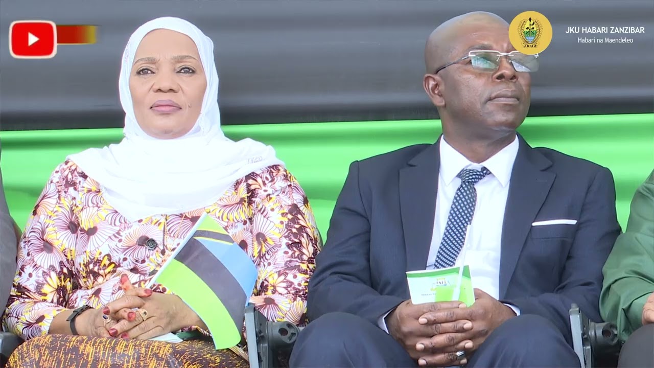 Dkt MWINYI AKILA KIAPO  RAIS WA AWAMU YA NANE WA ZANZIBAR