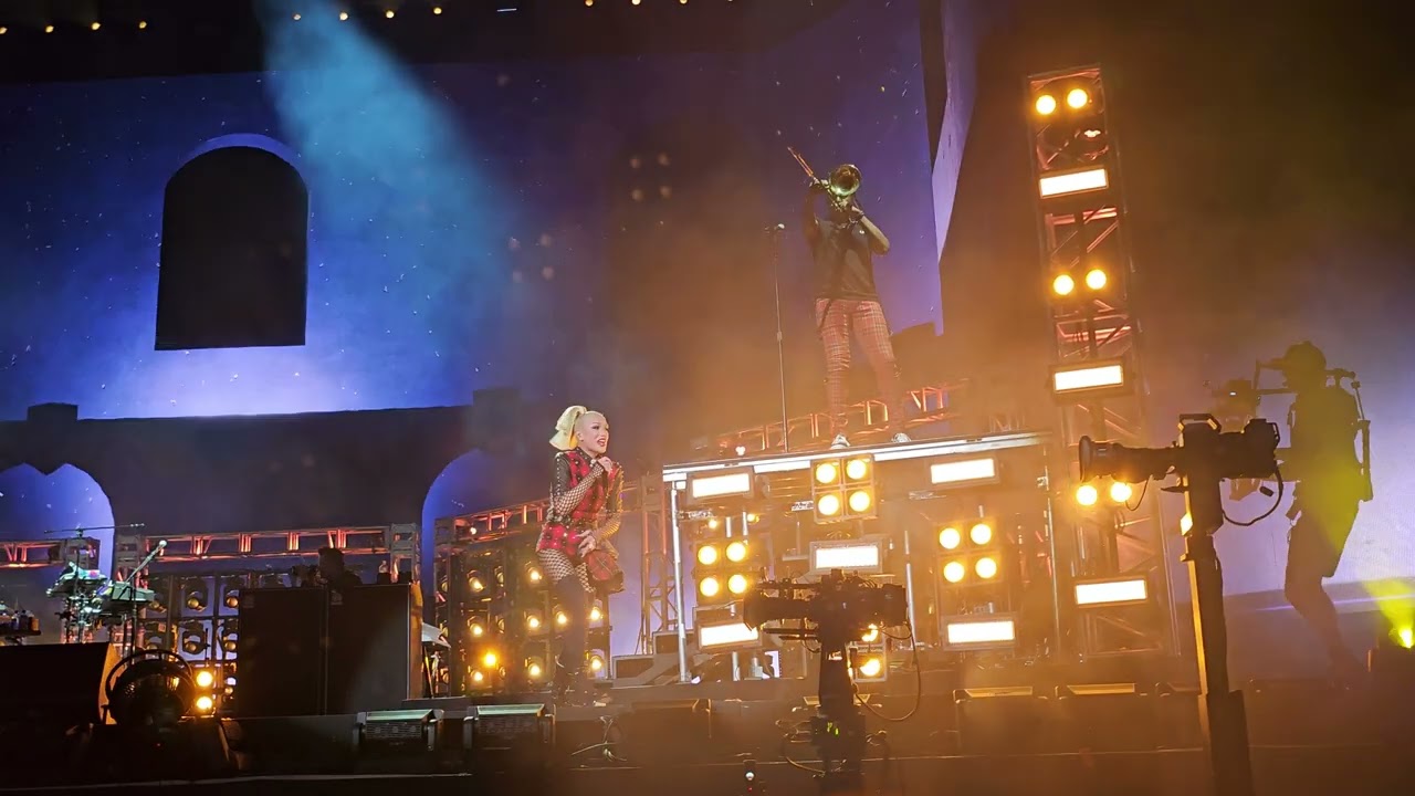 No Doubt  - Excuse Me Mr. - Coachella 2024 Weekend 2