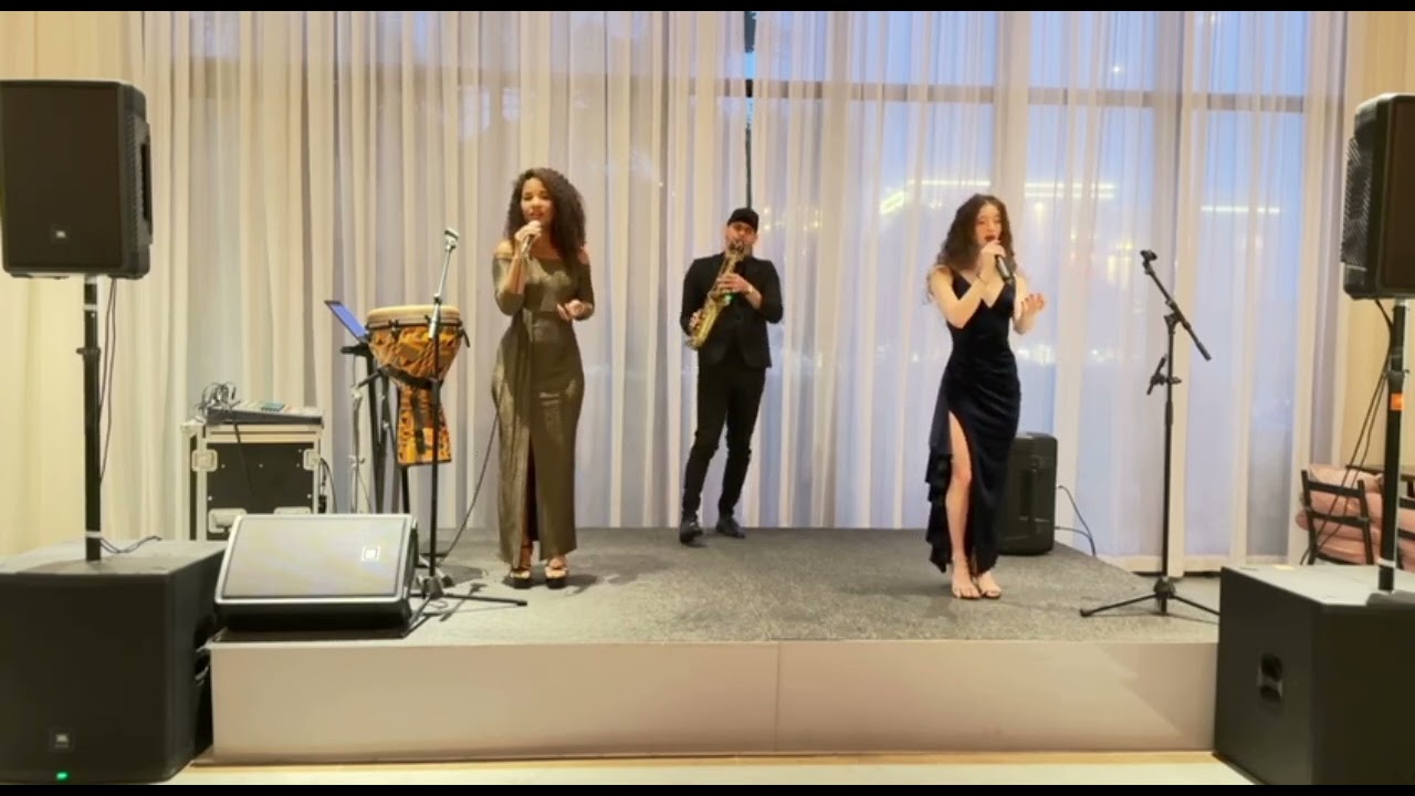 Amazing available Trio
