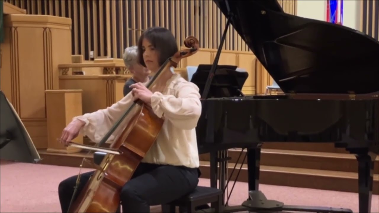 The Swan Emma Allan, cello Nov 2022, cropped
