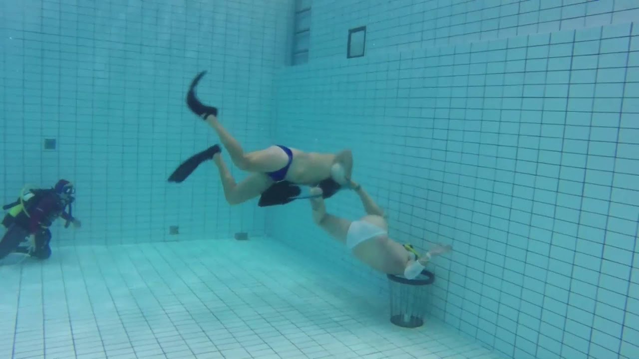 The Rules Of Underwater Rugby - Execution of penalty throws