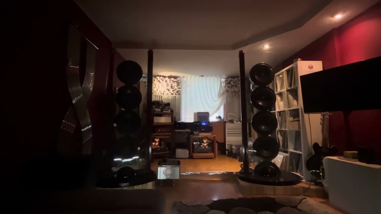 Ritenour-Soulsonic IMPULSE -M, Silvercore 833 tube DHT, & Roksan TourajMoghaddam TMS3,