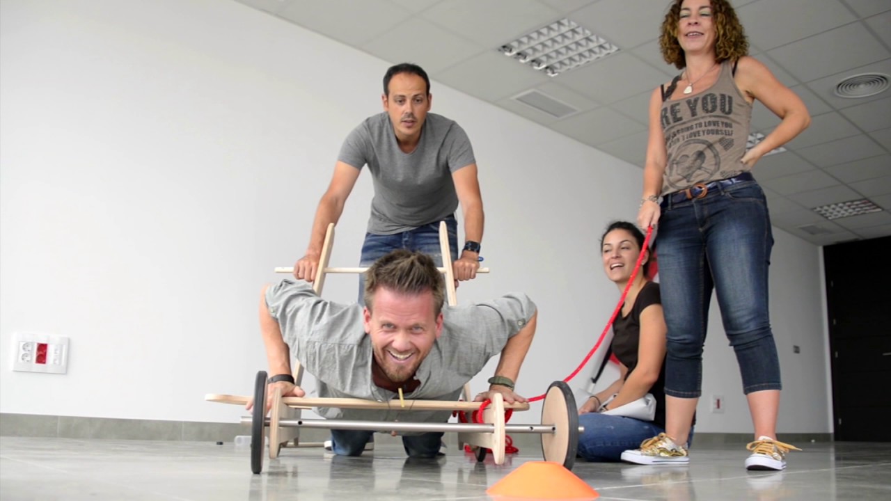 Formula One teambuilding / build your own car