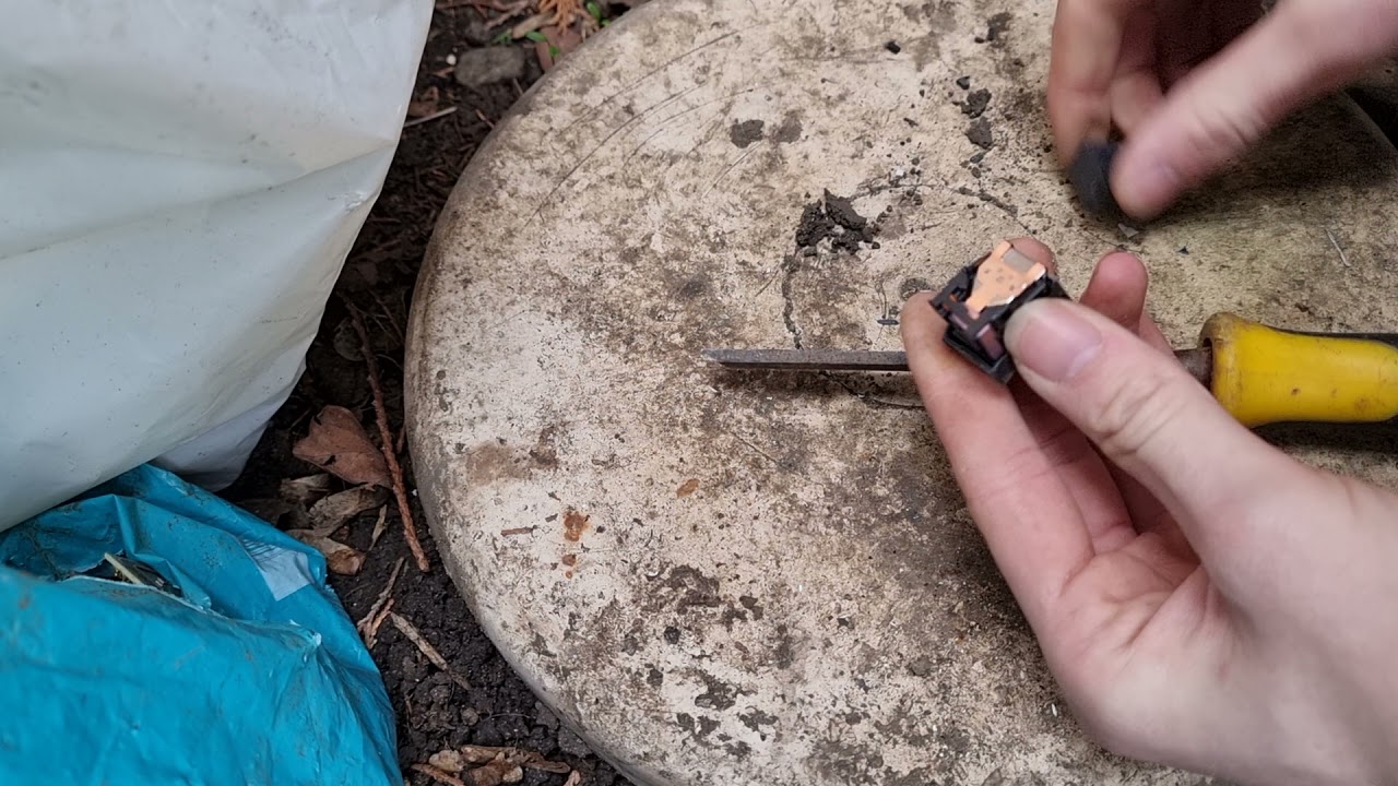 how to scrap a motherboard relay for silver recovery #shorts
