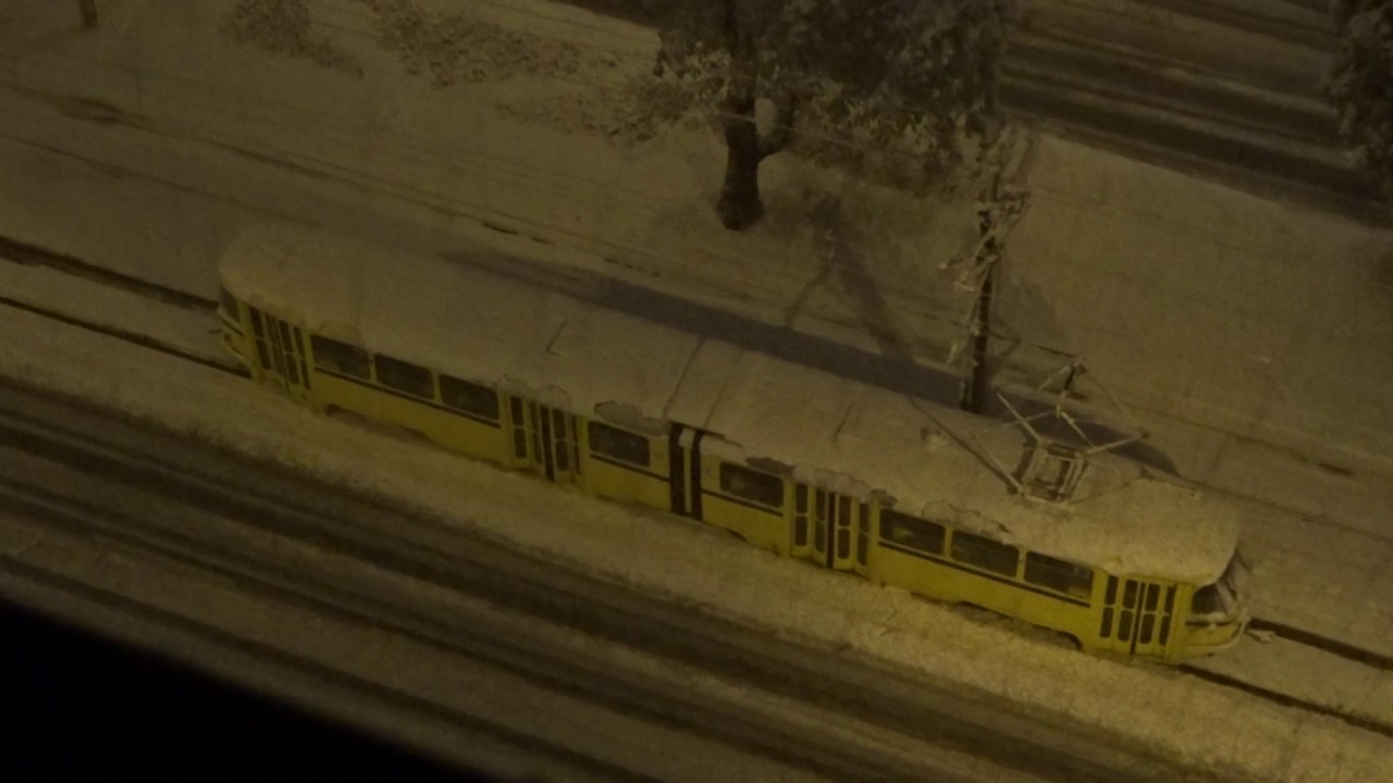 Sarajevo - Tram trouble in the snow 18/04/17