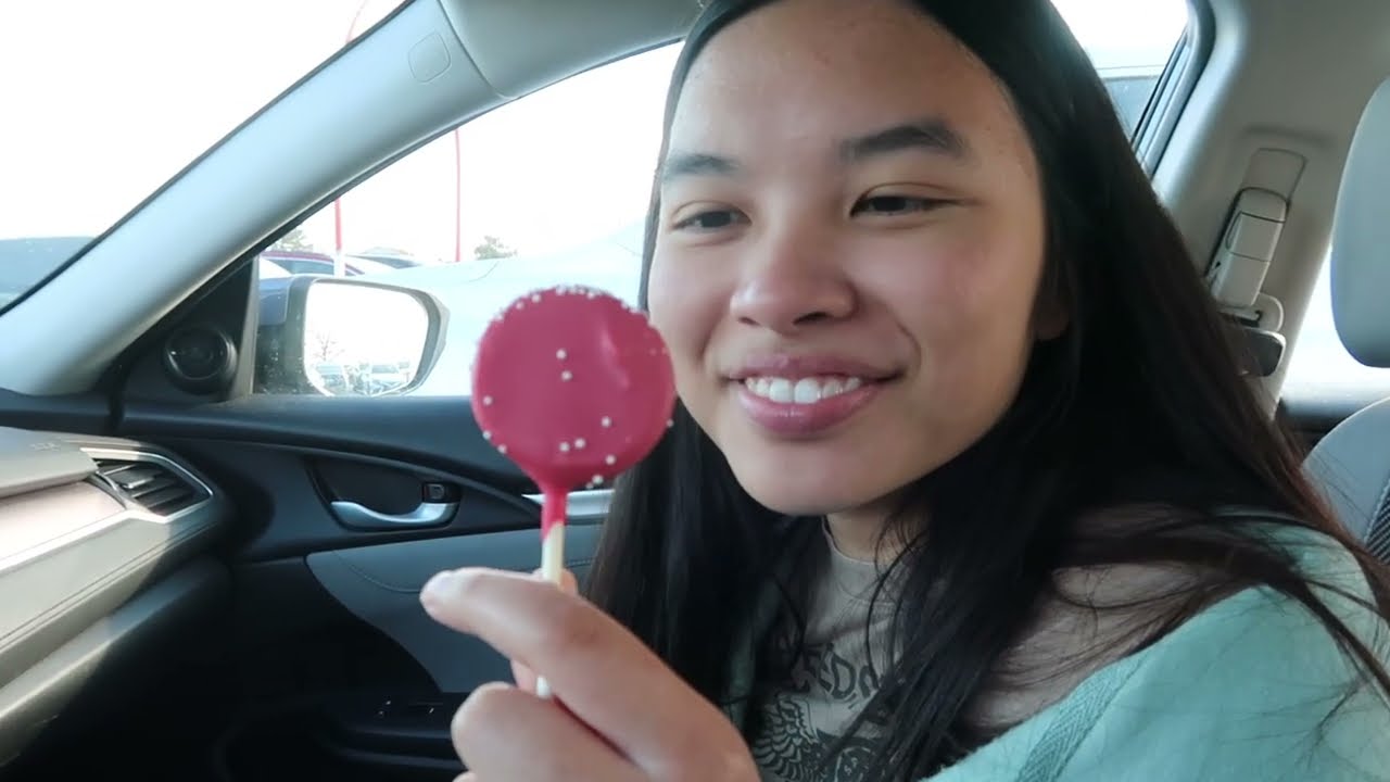 Vlog 1902 | Making stickers!