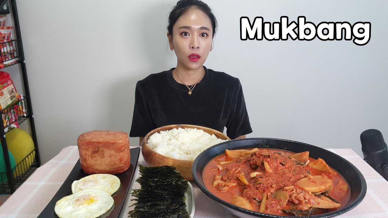 매운실비김치찜?찌개랑 밥 먹방 Korean food Spicy Kimchi Jjigae Mukbang eating show