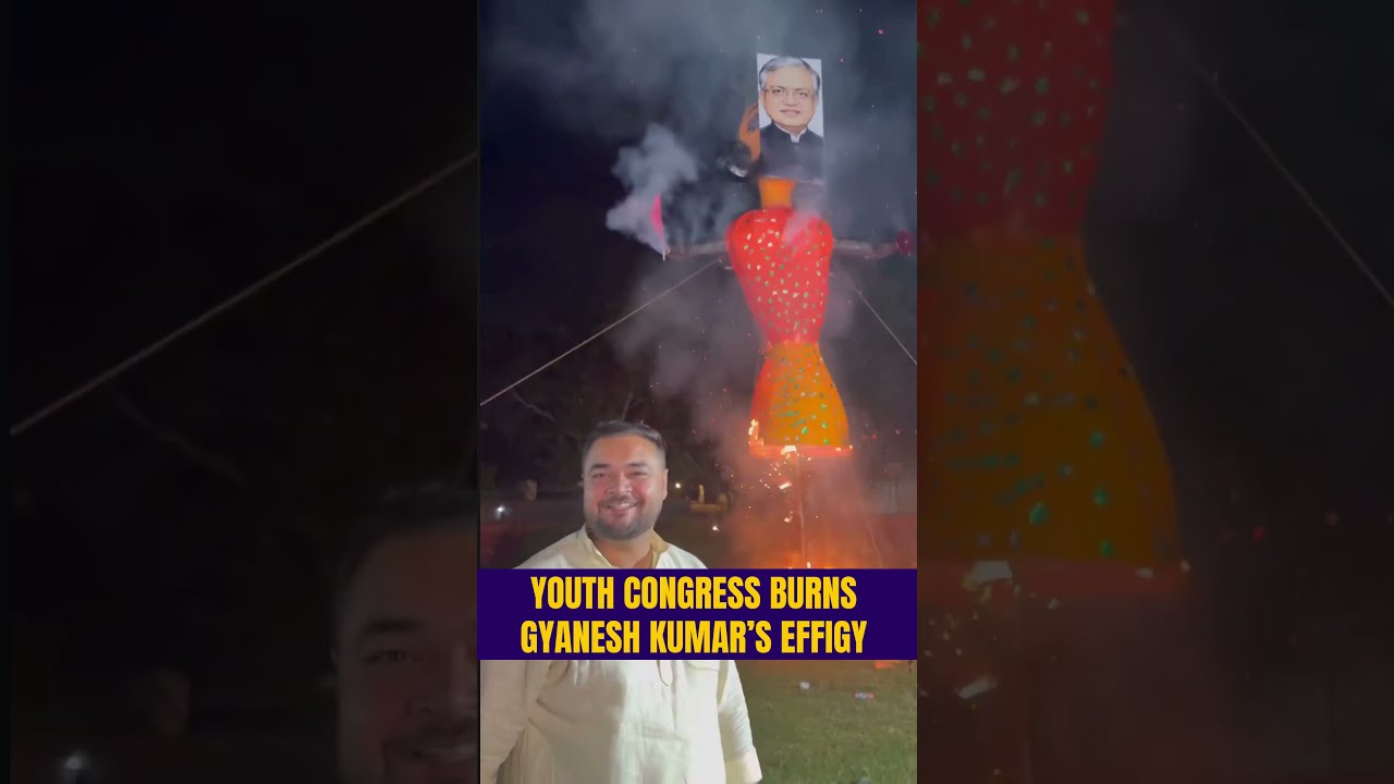 Gyanesh Kumar Effigy Burnt By Congress On Dussehra