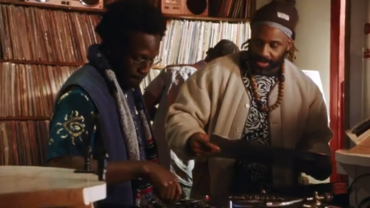 Total Refreshment Centre - Neue Grafik - 