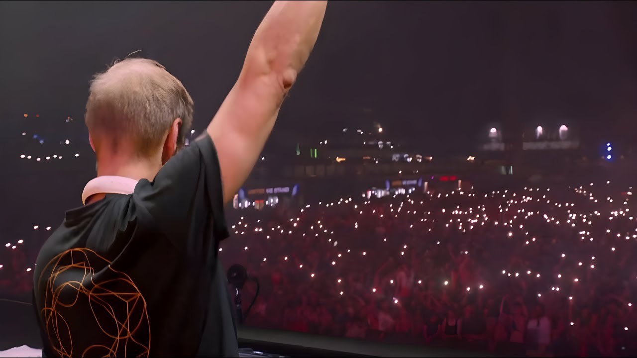 Armin van Buuren x VIZE x Leony - City Lights (Olly James Remix) | live from Ultra Europe 2024