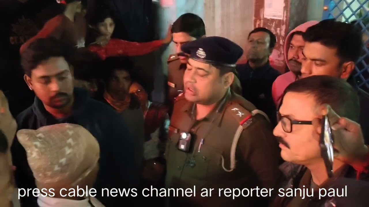 রবিবার রাত্রে শহরে বেপরোয়া চারচাকা গাড়ি পিষে মারল ষষ্ঠ শ্রেণী ছাত্রীর ইংলিশবাজার থানা বিক্ষোভ 
