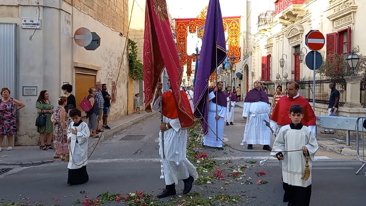 Mosta Transulazzjoni solenni 2022 - Transfer of Holy Relic in solemn procession at Mosta (Malta)