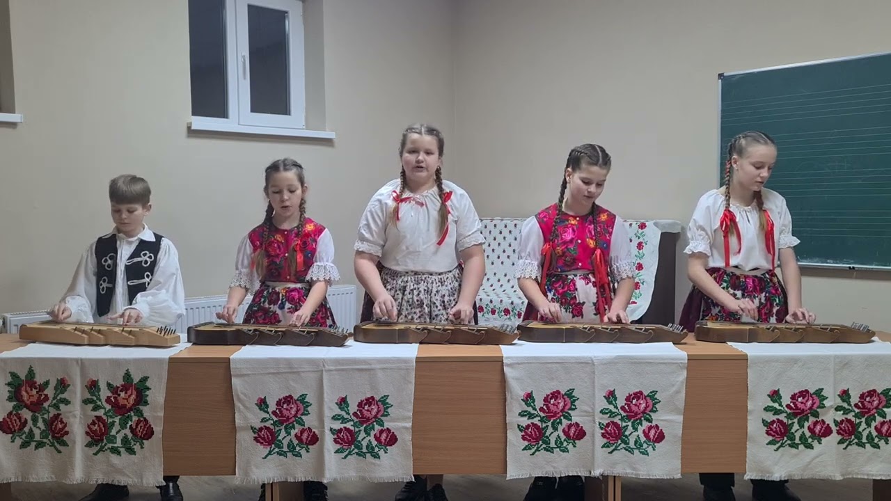 Dobronyi Rózsák citerazenekar 
