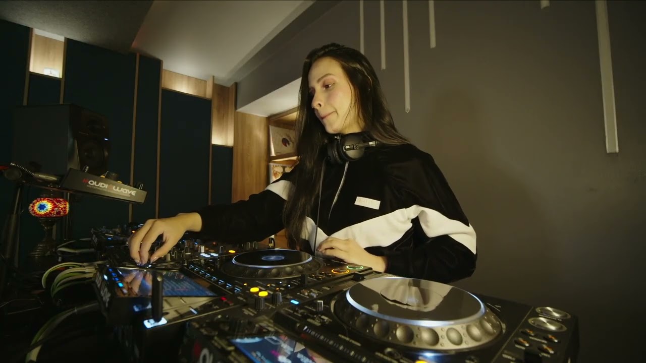 Octagonal Sessions #25 with MAYAW @La Sala audio Wave
