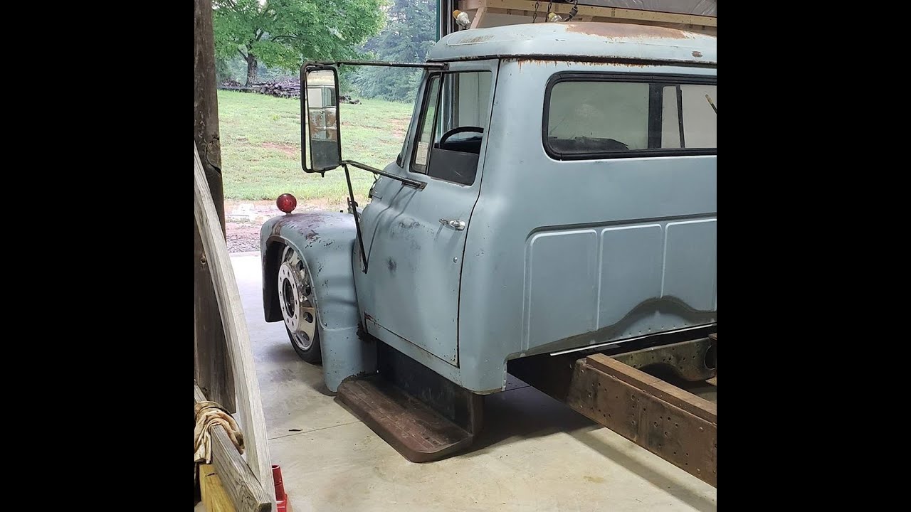 1964 International  Loadstar Bagged Cummins swap 22'' Alcoas 4 linked Subuscribe to follow