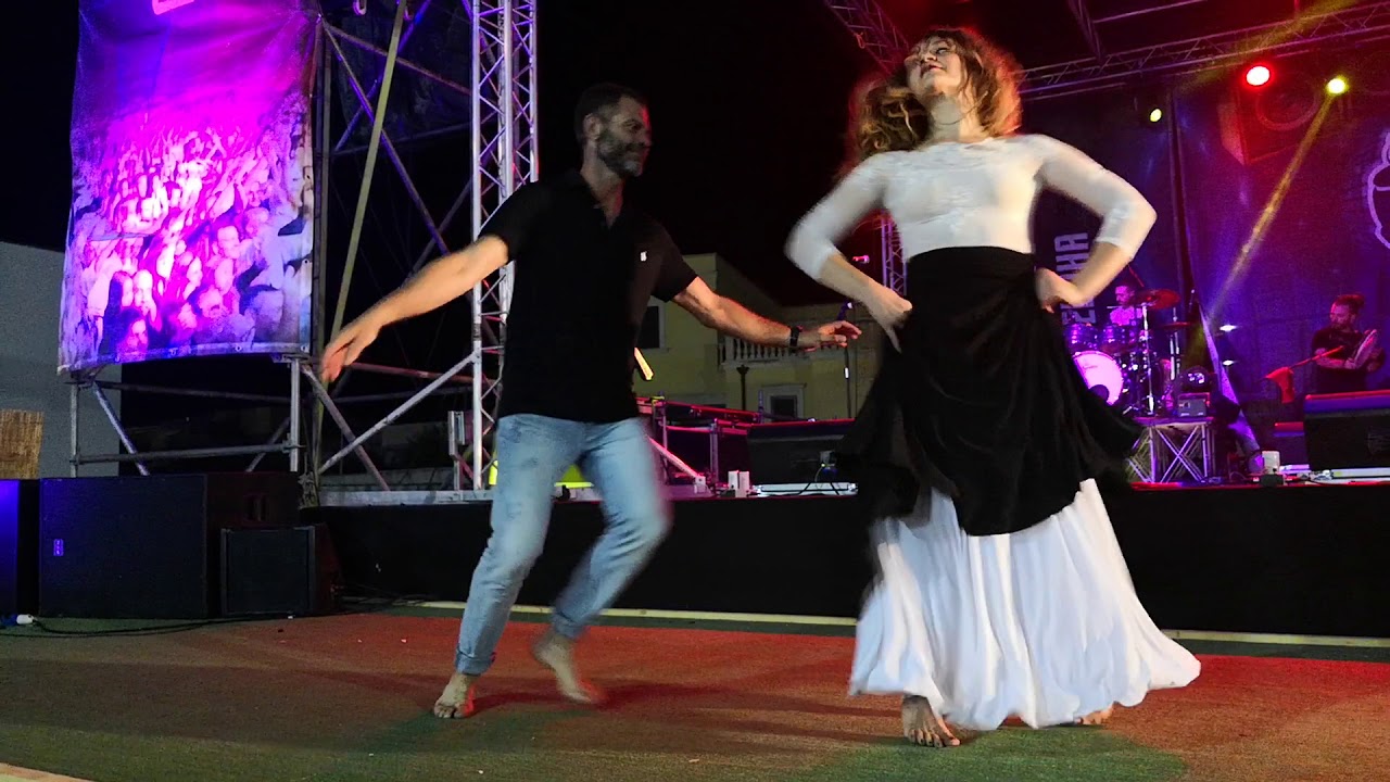 PIZZICA CON RITMO BINARIO