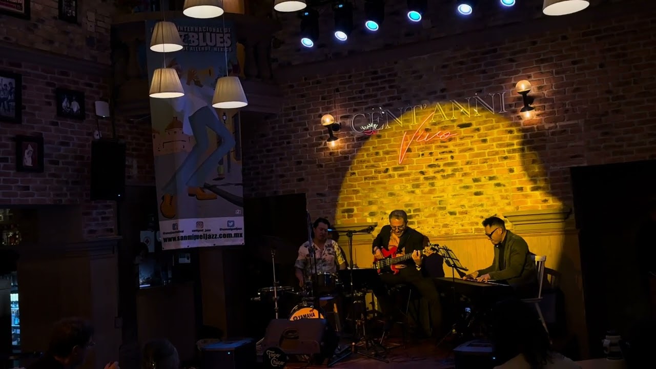 Latin Jazz Trio / Alberto Garcia, Antonio Lozoya & Ismael Gómez 