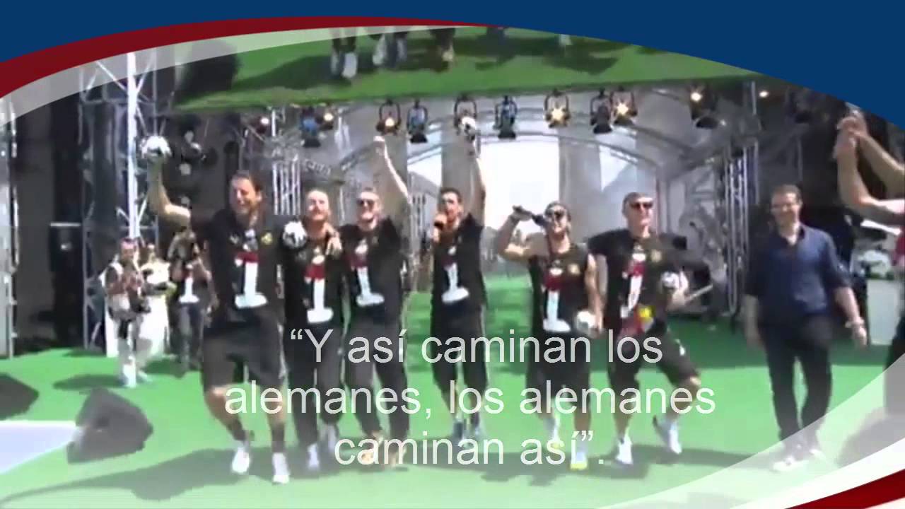 Jugadores Alemanes se Burlan de Argentina - Polémico Baile Gaucho 2014