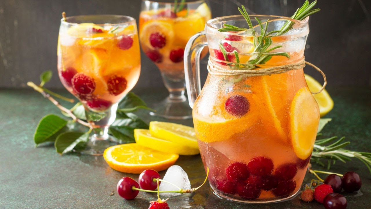 10 Must-try Summer Sangria Recipes