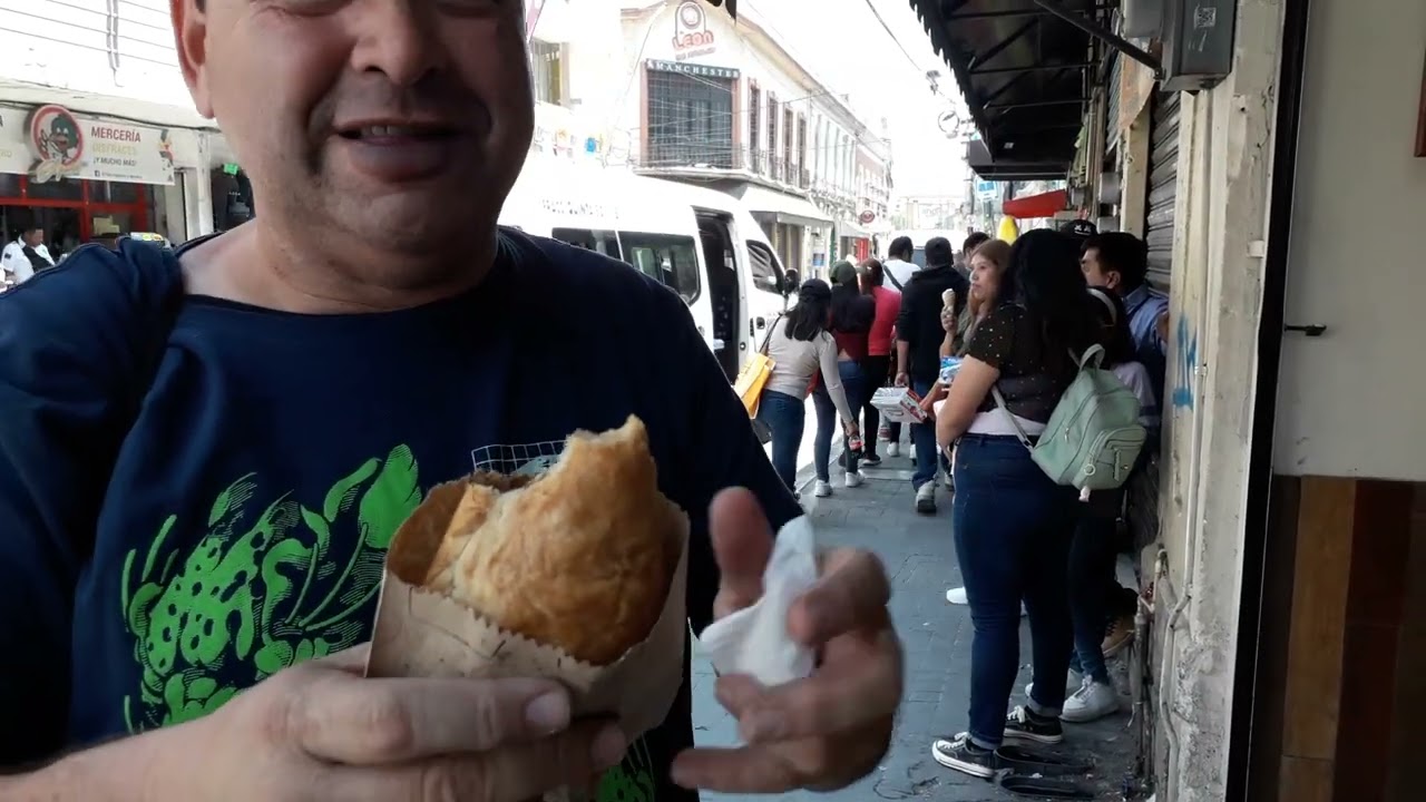 Leo Martz ... Mercado Primero de Mayo de Pachuca, Hidalgo ........