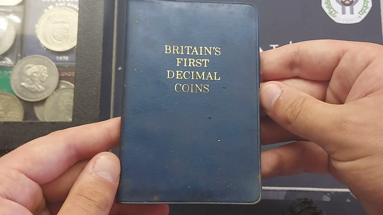 BRITAIN'S FIRST DECIMAL COINS SET