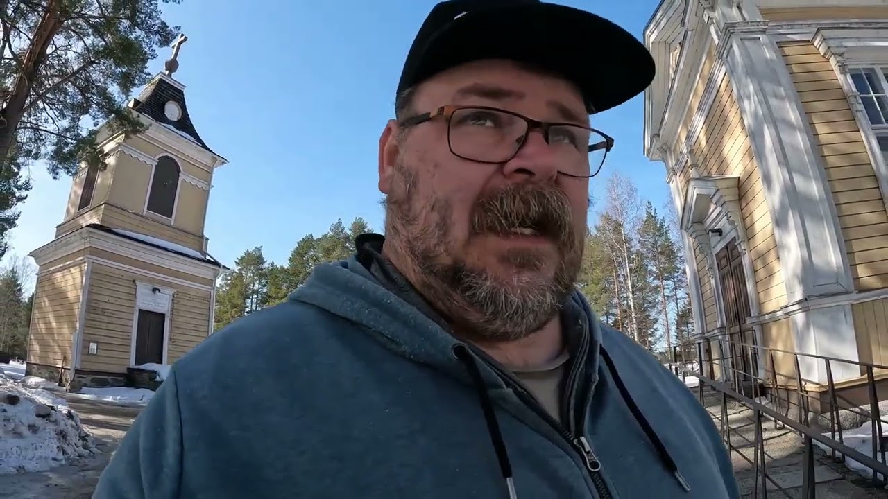 Sumiaisiin tutustuminen pitkäperjantain ratoksi