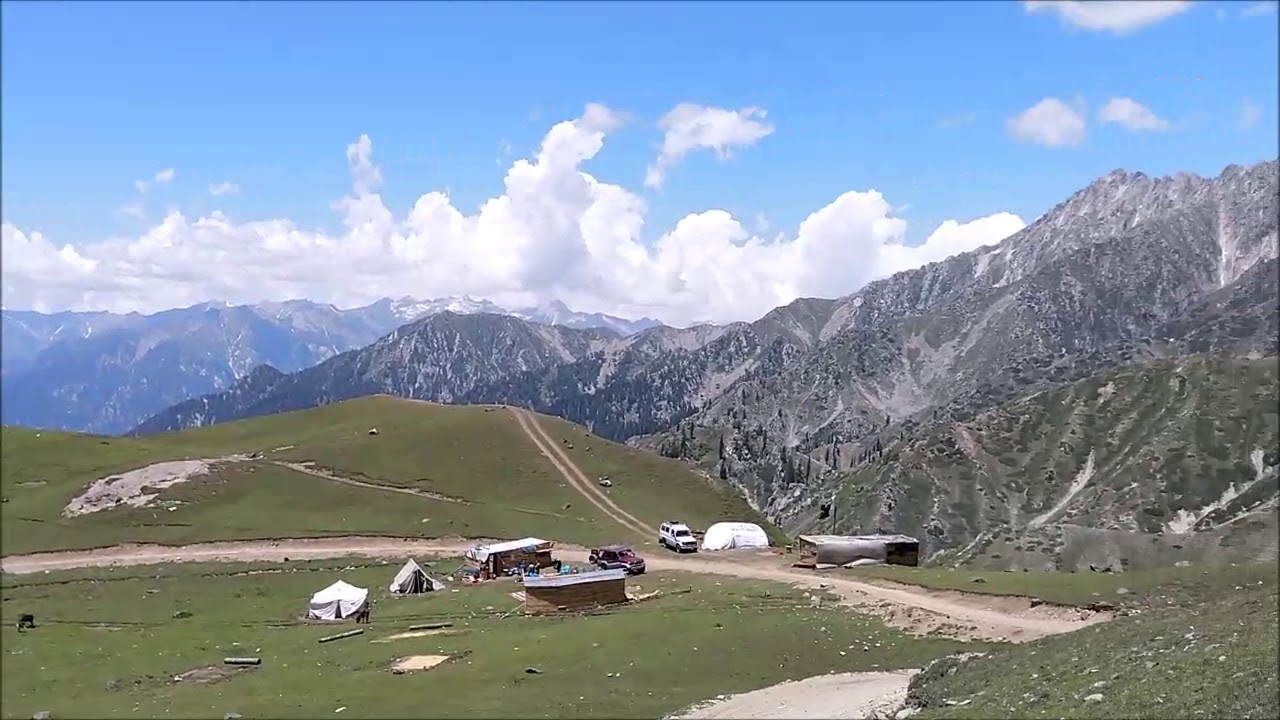 Toyota BJ40 (Devils Love) at Badgoi Top,KPK, Pakistan