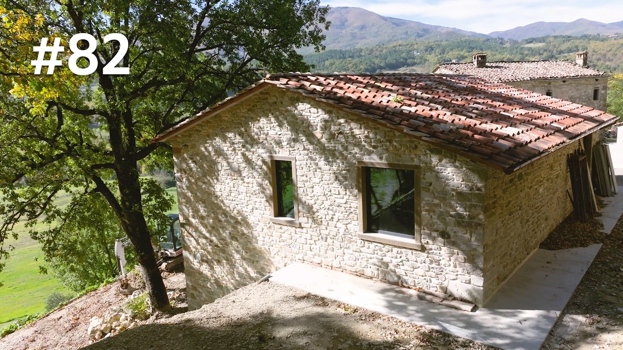 #82 Multiple layers of floor screed. Renovation in Tuscany, Italy.