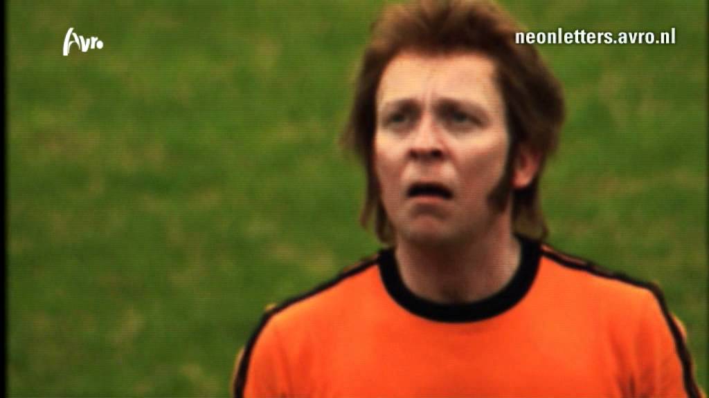 NEONLETTERS: Penalty - 19 maart 2012