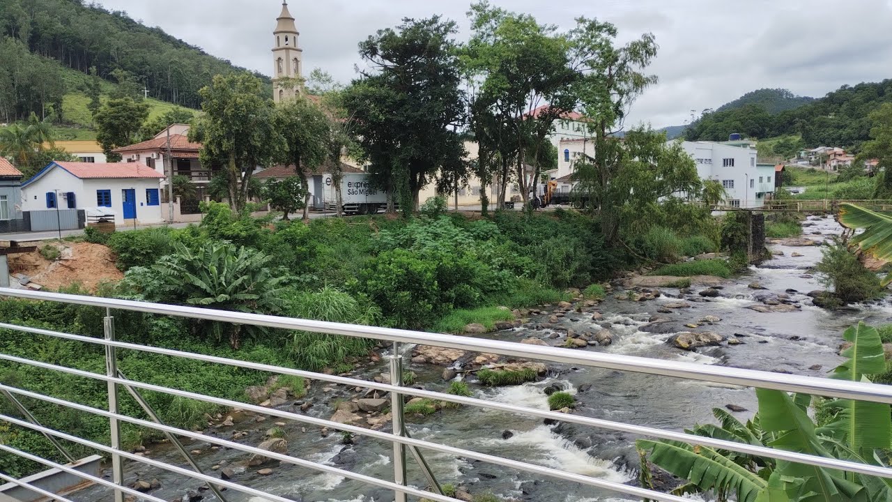 Fazendo entrega em Pedras Grandes fazendo aquelas fotos 