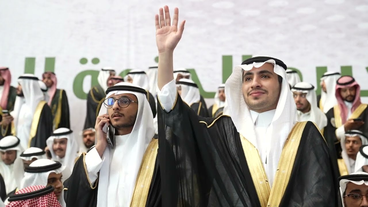 فرحتكم فرحتنا .... الف مبروك التخرج