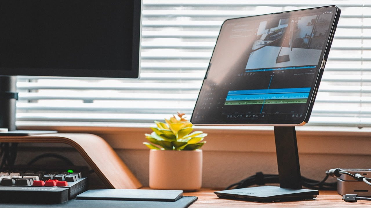 Pitaka MagEZ iPad Stand Review